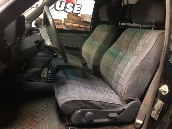 Went from 3rd gen 4runner sport seats to 2nd gen SR5’s. These are much cleaner and easier to install.