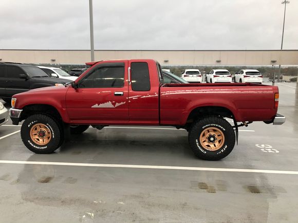1 inch t bar crank lift front 
2 inch add a leaf lift rear 