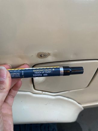 Here is the touch up paint pen in code 489