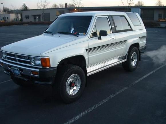 STOLEN '89 TOYOTA 4 RUNNER