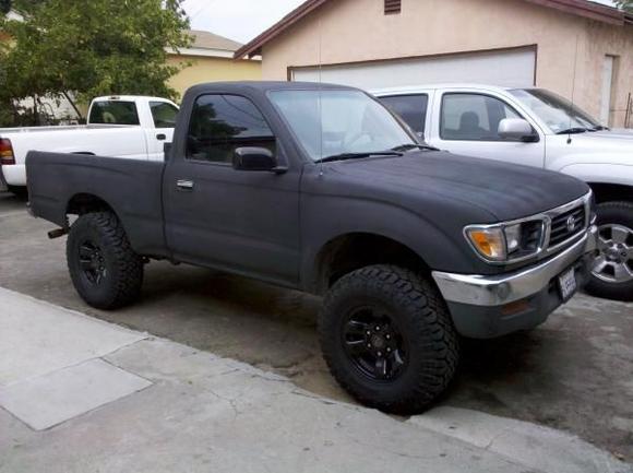 09-07-2010 31x10.50 duratrac, 5100 front and rear, fronts set at 2nd notch. 1.25 lift.