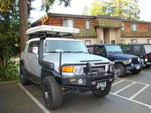 Shot of the Yaesu ASAT-120a antenna.
This antenna is made specifically for this radio, and auto tunes the antenna for any frequency the radio can output.