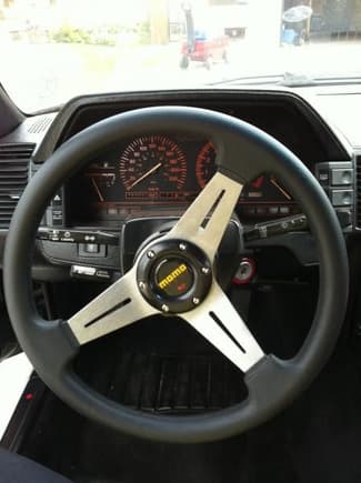 Momo Steering wheel
