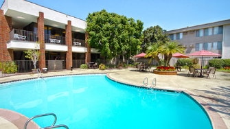 Park Regency Club Apartments - Downey, CA