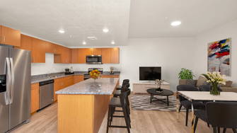 Clearfield Plaza Apartments - Clearfield, UT