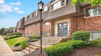 Blackhawk Apartment Homes - Elgin, IL