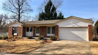 14423 Foxgate Court - Florissant, MO