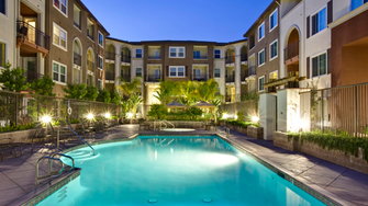 Villa Granada Apartment Homes - Santa Clara, CA