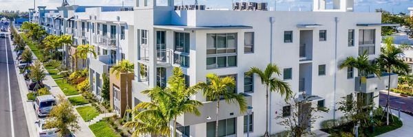 Art Square 48 Reviews Hallandale Beach Fl Apartments For Rent Apartmentratings C