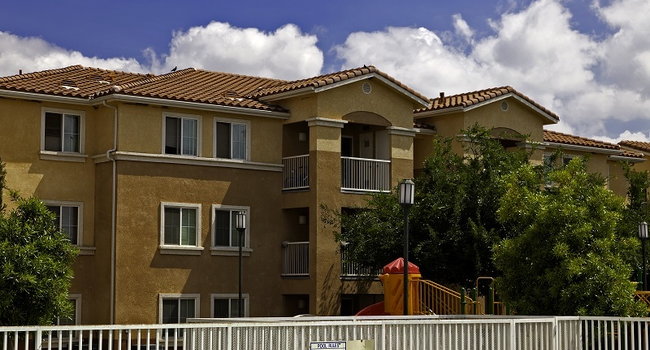 Summercrest Apartment Homes - Fresno CA