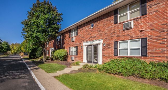 zaramoordesigns Reflections Apartments Indianapolis