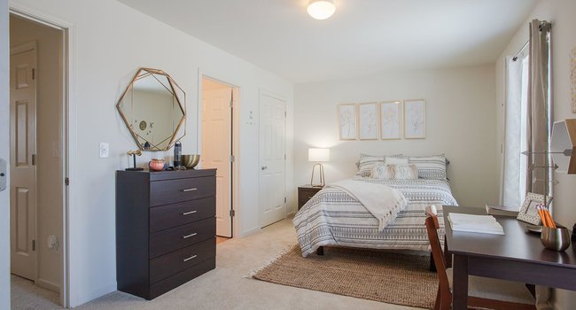 Copper Beech 18 Reviews Columbia Mo Apartments For Rent Apartmentratings C