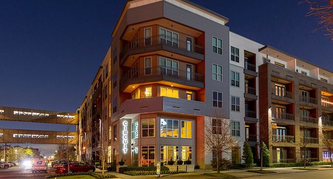 Circuit 10 Reviews Houston, TX Apartments for Rent