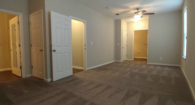 Independence Place Apartments 40 Reviews Hinesville Ga Apartments For Rent Apartmentratings C