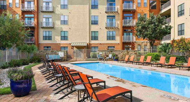 La Frontera Square 99 Reviews Round Rock, TX