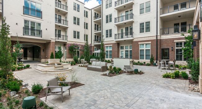 Harpeth Square Apartments - 14 Reviews | Franklin, TN Apartments for