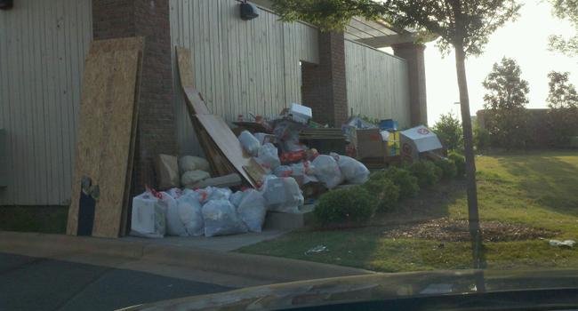 Trash Can-PRATTVILLE, Alabama