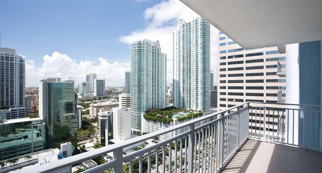 The Yacht Club At Brickell 53 Reviews Miami Fl Apartments For Image Of The Yacht Club At Brickell In Miami Fl