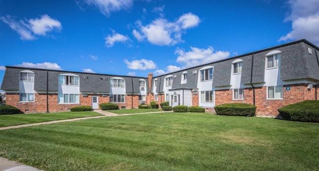 Lexington Village Apartments - Madison Heights MI