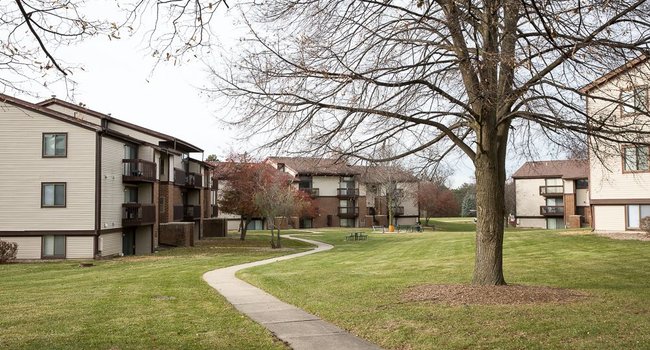 Burton S Landing Apartments 57 Reviews Grand Rapids Mi Apartments For Rent Apartmentratings C Welcome to the haven at grand landing ~ the newest luxury apartment. burton s landing apartments 57