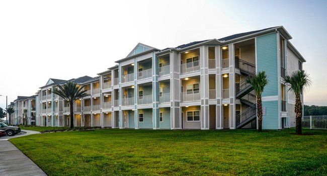 Century Lakehouse 2 Reviews Plant City Fl Apartments For Rent Apartmentratings C