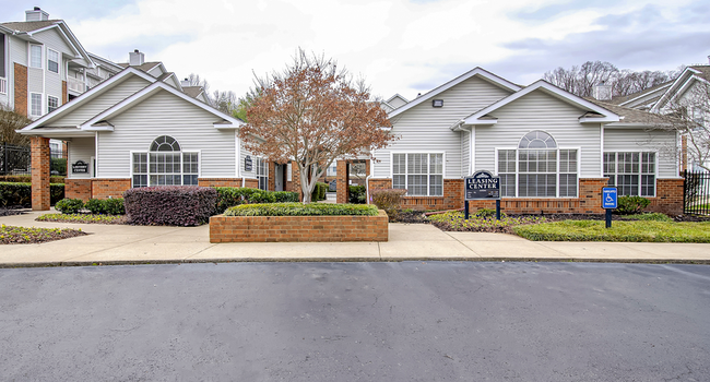 Waterford Landing Apartment Homes - Hermitage TN