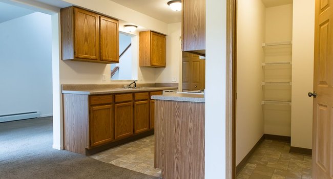 High Pointe Apartments 70 Reviews Allegan Mi Apartments For