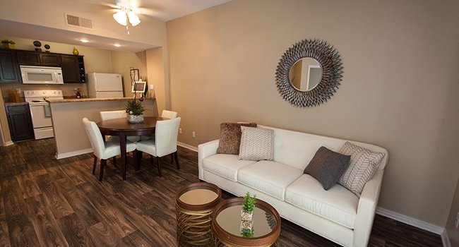 Fairways Apartments 181 Reviews Chandler Az Apartments