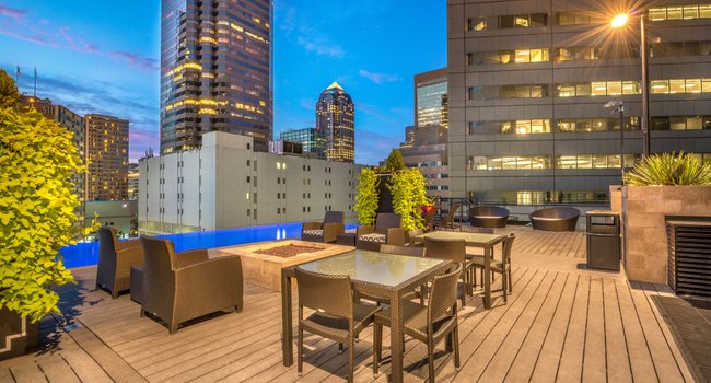 Mosaic 110 Reviews Dallas Tx Apartments For Rent Image Of Mosaic In Dallas Tx