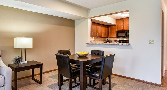 Birch Lake Townhomes - 59 Reviews | White Bear Lake, MN Apartments for