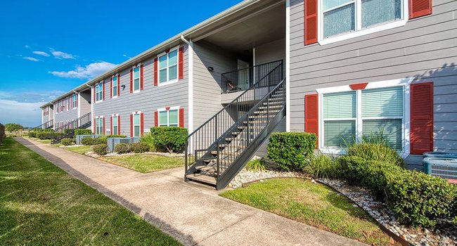 Cypress Bend Apartments 11 Reviews Beaumont TX Apartments for