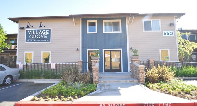 Village Grove Apartments 46 Reviews Escondido Ca Apartments