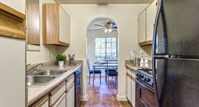 The Commons 97 Reviews Henderson Nv Apartments For Rent Apartmentratings C