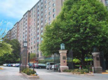 Eaves Fairfax Towers 0 Reviews Falls Church Va Apartments For Rent Apartmentratings C