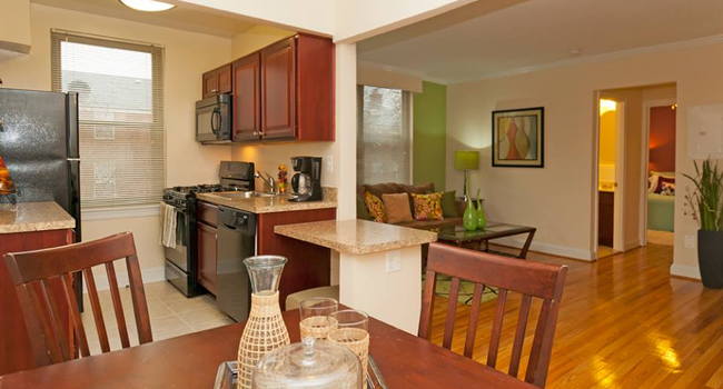 Monticello Lee Apartments 141 Reviews Alexandria Va Apartments For Rent Apartmentratings C