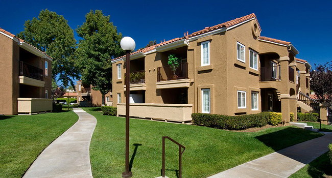 The Village at Del Mar Heights Apartments  - San Diego CA