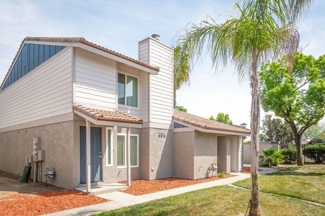 River Oaks Apartments - 83 Reviews | Hanford, CA Apartments for Rent