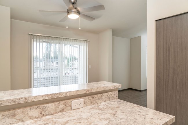 Nantucket Gate Apartments - 280 Reviews | Tacoma, WA ...