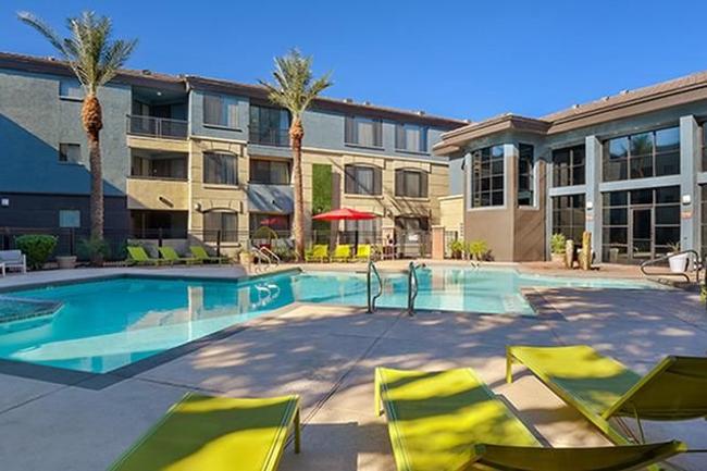 The Urban Apartment Homes - 163 Reviews | Phoenix, AZ Apartments for