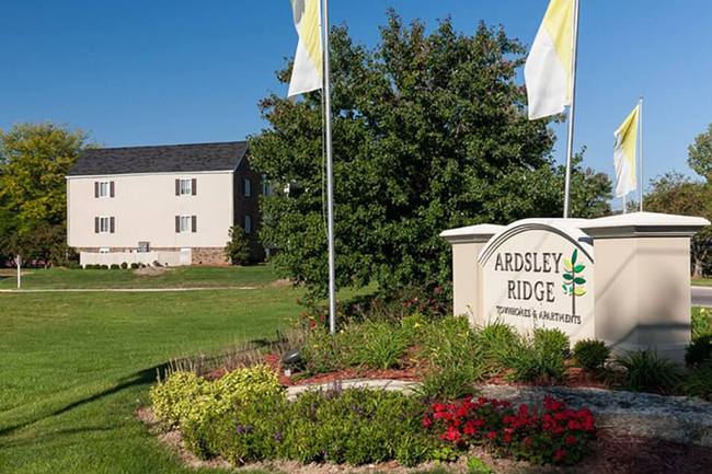 Ardsley Ridge Townhomes and Apartments 64 Reviews