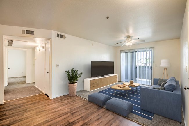 Roca Whitney Ranch - 31 Reviews | Las Vegas, NV Apartments for Rent