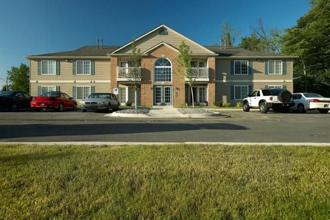 Legacy Park Apartments - 12 Reviews | Charlotte, MI Apartments for Rent