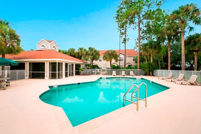 Windsong Club Apartments - 26 Reviews | Naples, FL Apartments for Rent