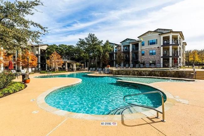 Marquis on Lakeline 24 Reviews Austin, TX Apartments