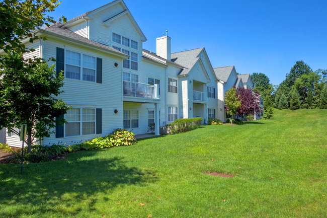 Eagle Rock Apartments at Freehold - 61 Reviews | Freehold, NJ